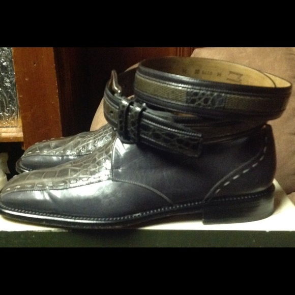 Men’s shoes/belt.